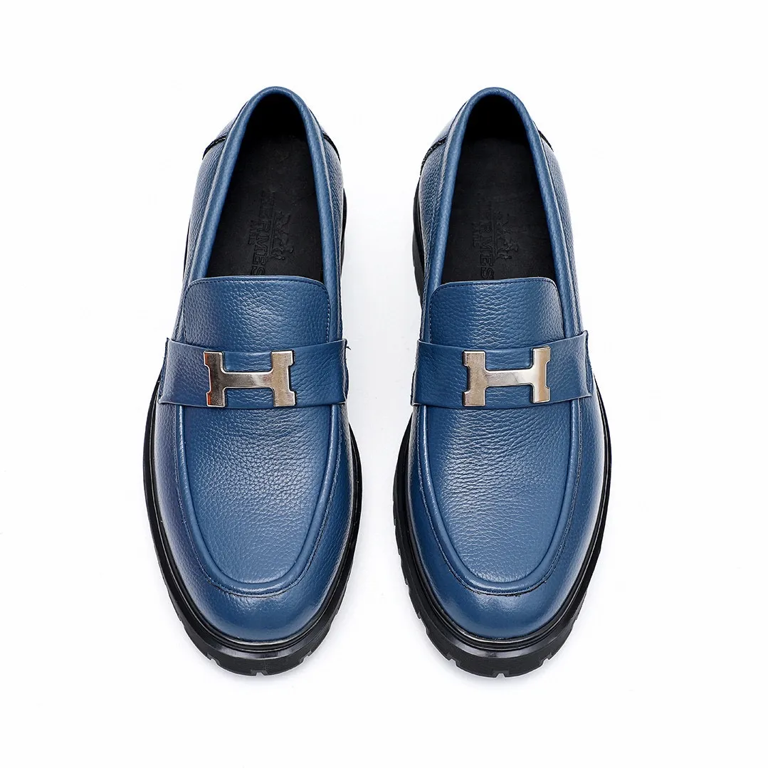 Men's shoes 💰700 💐[HERMES] popular men's shoes counter original items! The world's top brands...Luxury quality...//Fashion and high-end footwear 👍💪🏻...give you a low-key luxury comfort experience👍. The upper is made of pure Italian-imported original top-layer pebbled cowhide. Sweat-absorbent cowhide leather lining. Comfortable and breathable. The original rubber-plastic flower foam light outsole is high-end and classy. Luxurious and noble!! .. OEM factory shipment [Hug] stall.. Original plate. Welcome to taste..39-45 (38.45.46🉑️Customized)